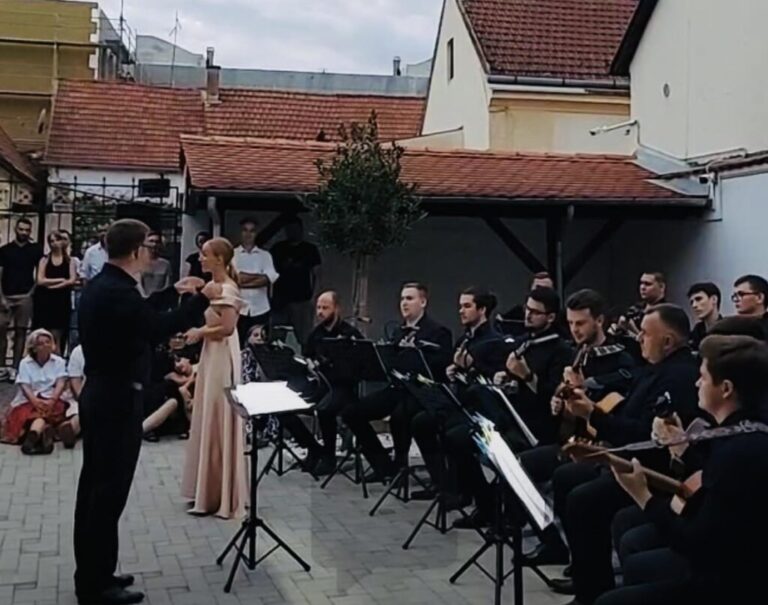 VIDEO Koncert Tambura pod ljetnim nebom održan u Križevcima