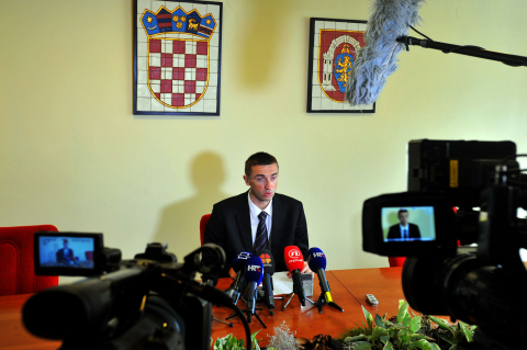 Vukovarski gradonačelnik: Srbima pružena maksimalna prava