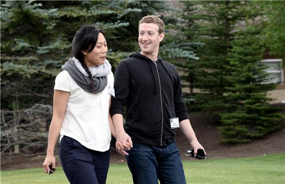 Osnivač Facebooka postao tata i 99 posto dionica daje u dobrotvorne svrhe