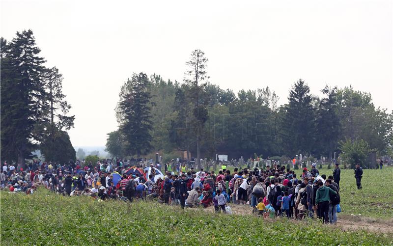 Radnička fronta na graničnom prijelazu sa Slovenijom: Izbjeglice su dobrodošle!