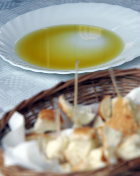 Mediteranskom prehranom i maslinovim uljem protiv raka dojke