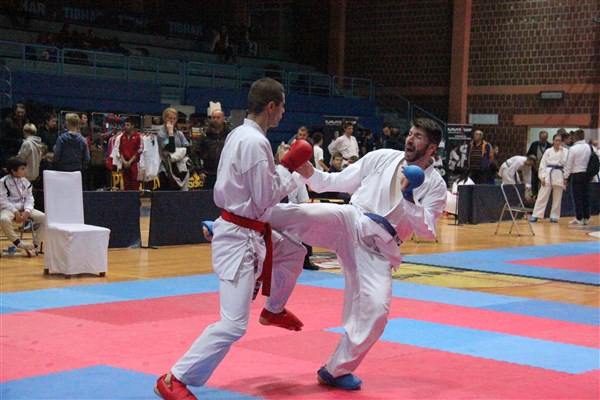 Klara Katavič + Ana Lenart, karate, međunarodni turnir B foto Marcel Kovačić 008
