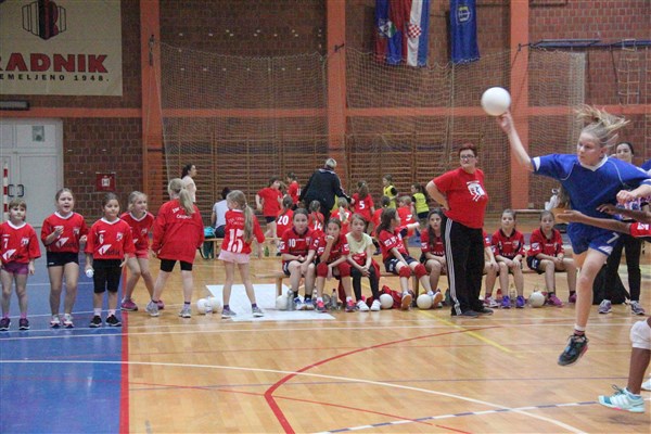 Međunarodni rukometni turnir za djevojčice foto Marcel Kovačić 075
