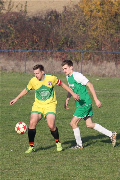NK-Mladost- V.Raven + NK-Prigorje- Sv. Petar Orehovec foto Marcel Kovačić 017