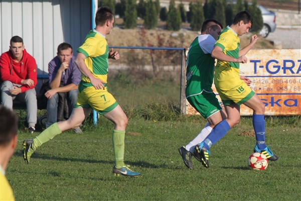 NK-Mladost- V.Raven + NK-Prigorje- Sv. Petar Orehovec foto Marcel Kovačić 021