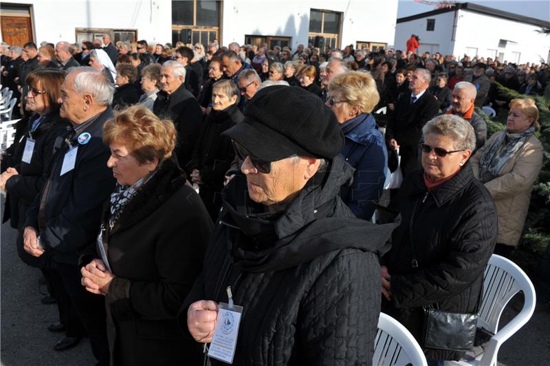 VUKOVAR Na Ovčari komemoracija u povodu 24. obljetnice ubojstva 200 ranjenika i civila