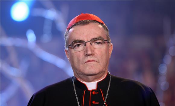 Kardinal Bozanić u Sisku:..i da naše državne institucije učine nešto konkretnije