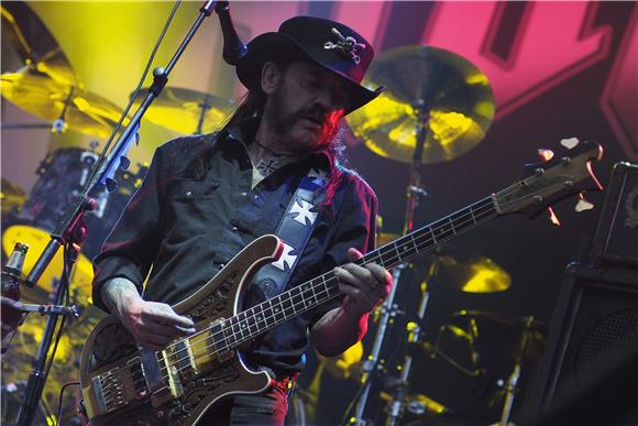 Fanovi Motorheada žele da se novi element nazove po Lemmyju