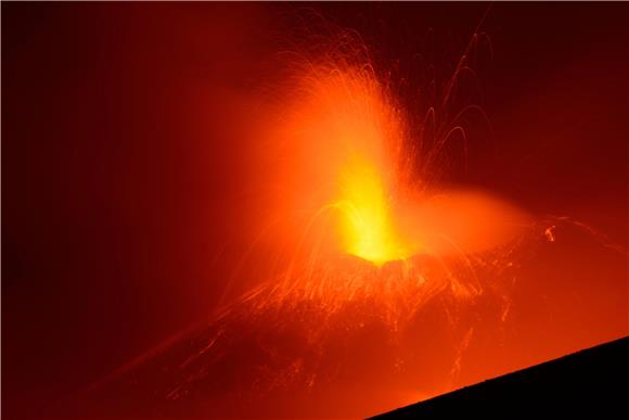 erupcija vulkana etna