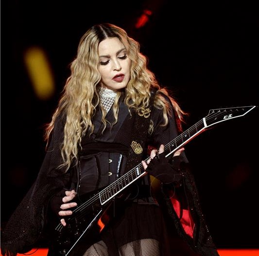 Više od milijun ljudi posjetilo je Madonnin besplatan koncert na Copacabani