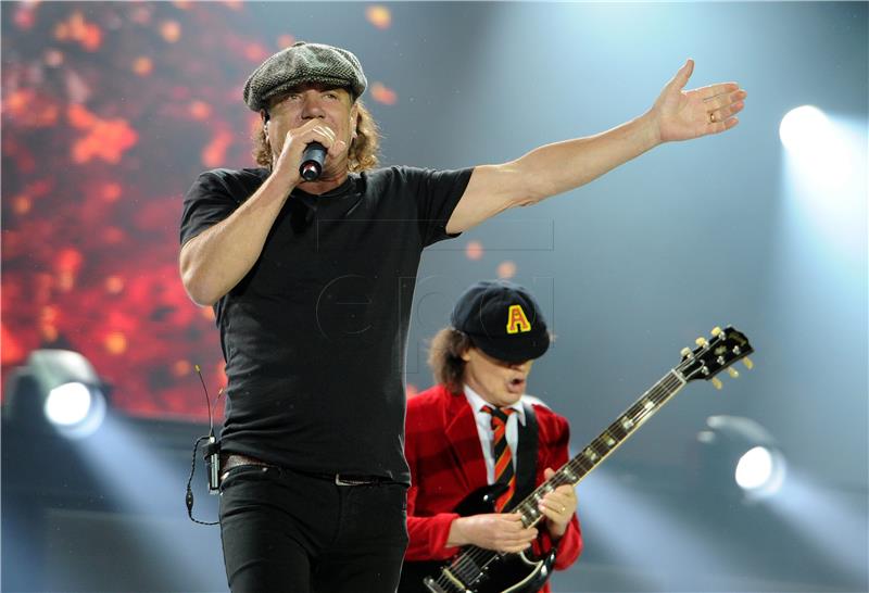 AC/DC odgodio turneju zbog opasnosti od gubitka sluha