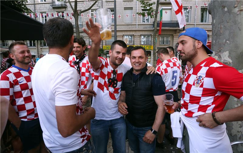 Hrvatski navijači u Bordeauxu