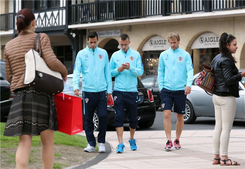 vatreni1