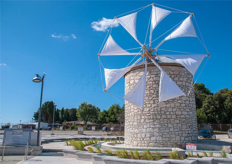 Medulin: Otvoren prvi obnovljeni mlin na vjetar na Jadranu