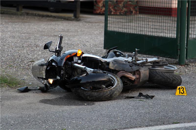 U prometnoj nesreći teško ozlijeđen motociklist
