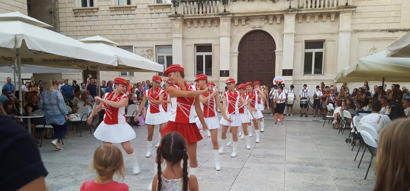 mazoretkinje vrbovec4