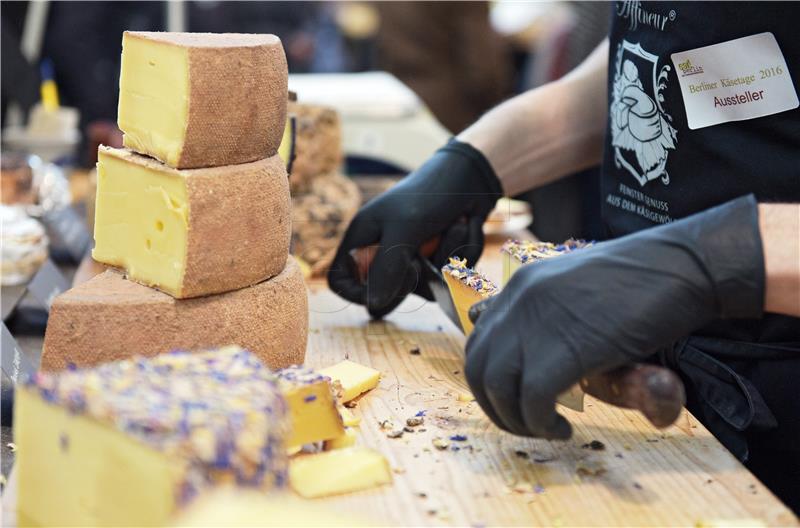 Zašto smo ovisni o konzumaciji sira?