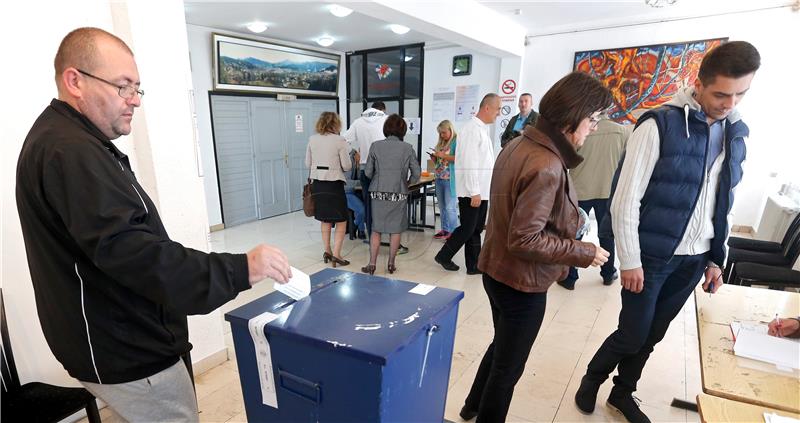 Na referendumu u RS-u nakon trećine prebrojanih glasova skoro 100 posto za obilježavanje 9. siječnja