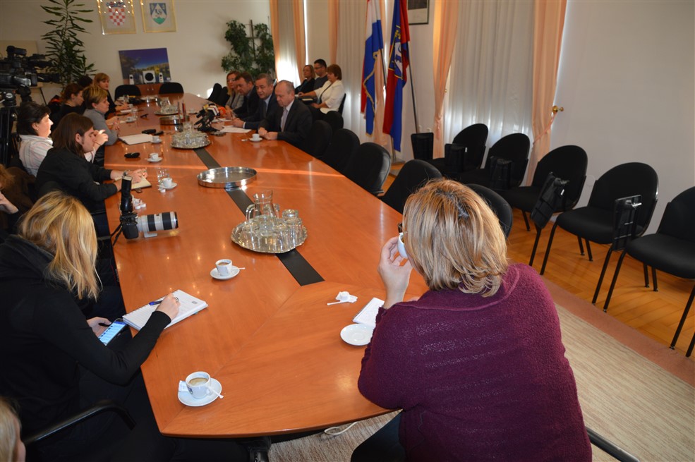 kava s zupanom (2)