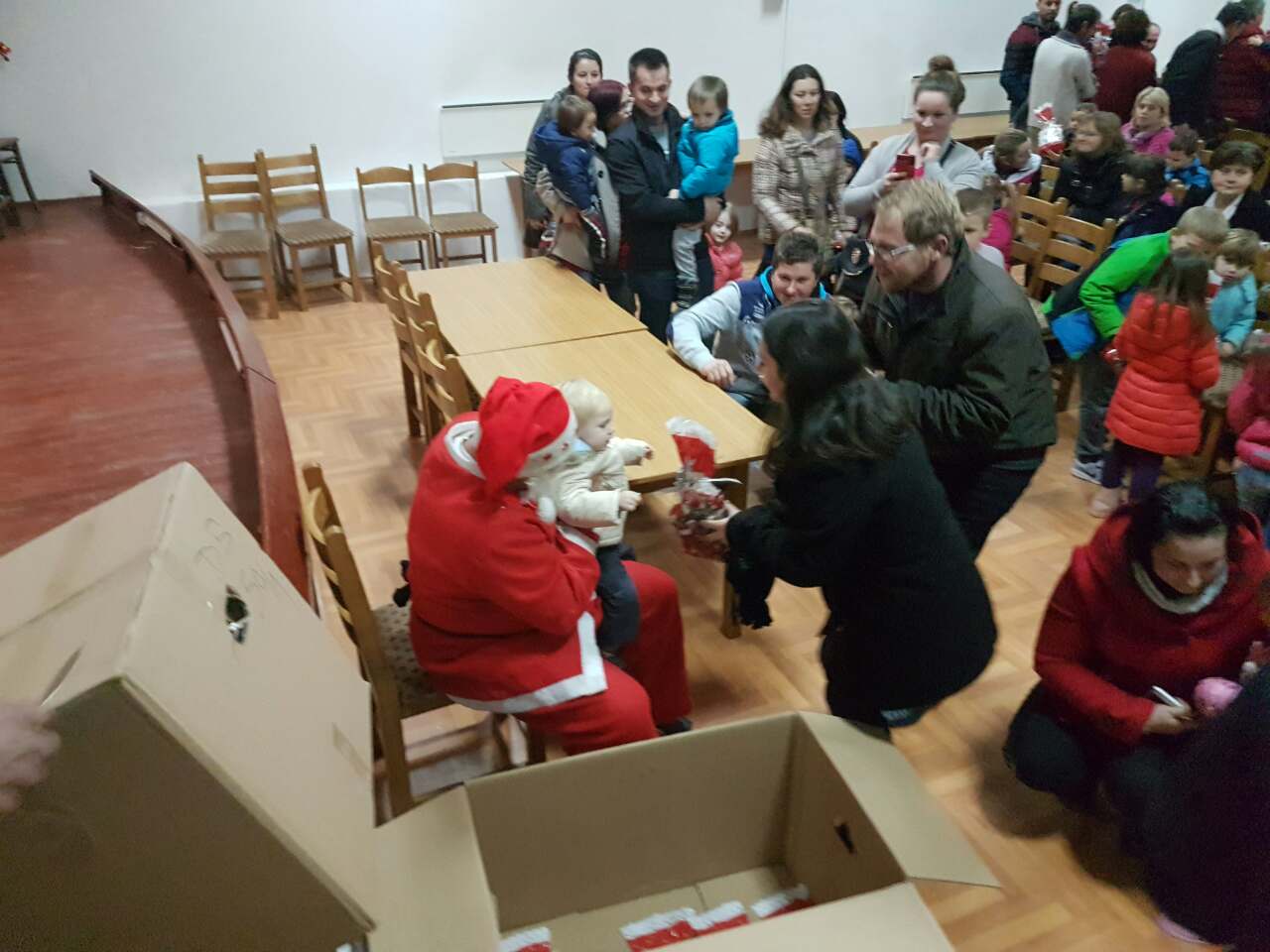 bozicno-darivanje-sdp-sveti-ivan-zabno10