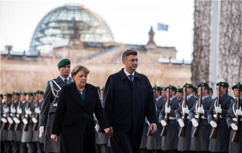 Plenković i Merkel o prioritetima predsjedanja EU-om, reaktivaciji gospodarstva i turističkoj sezoni