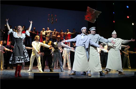 Komedija obilježava 200. izvedbu najnovije produkcije mjuzikla “Jalta, Jalta”