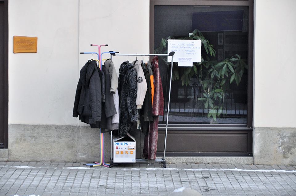 POLICE KRCATE ROBOM Recikliraju li se stari odjevni predmeti u Hrvatskoj?