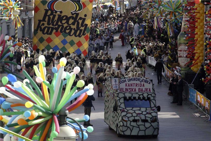 U karnevalskoj povorci u Rijeci oko 10.400 maškara