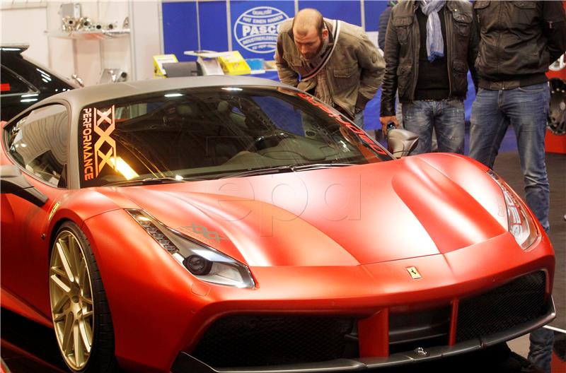 Trumpov Ferrari prodan za 270.000 dolara