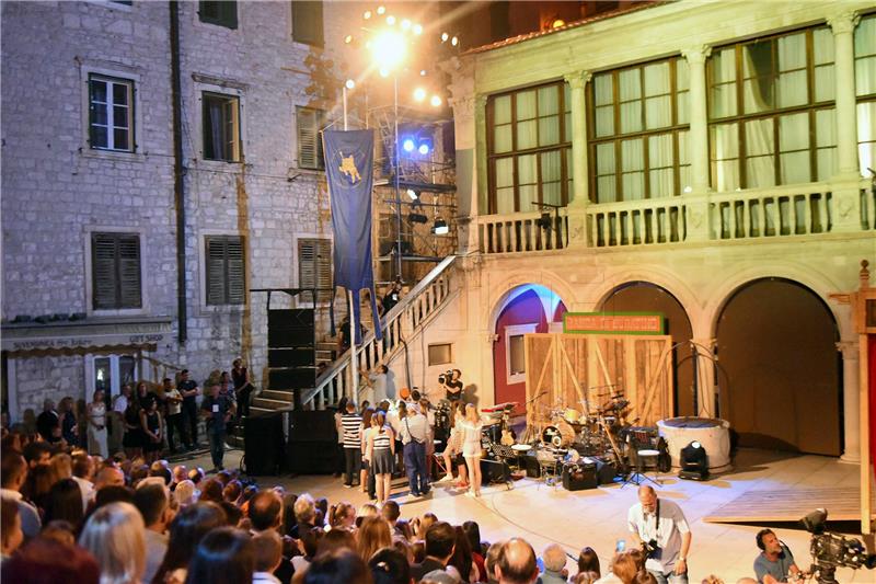 Mjuziklom “Buratino” u Šibeniku otvoren 57. Međunarodni dječji festival