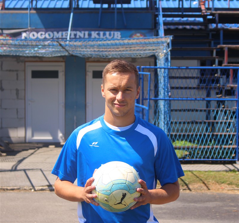 luka tihelka03