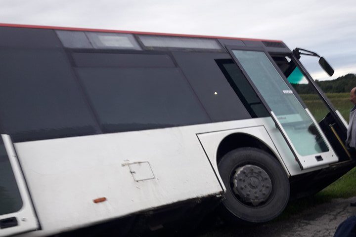 Policija utvrdila uzrok izlijetanja autobusa s 11 djece s ceste