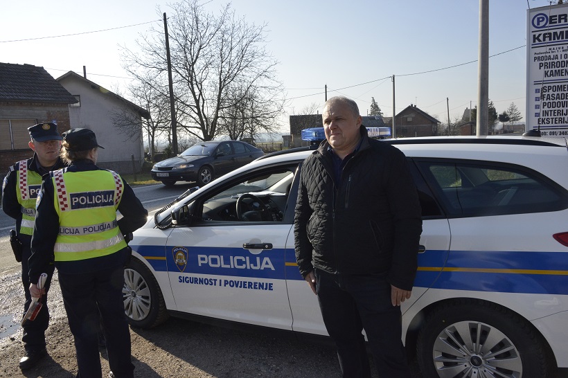 policija