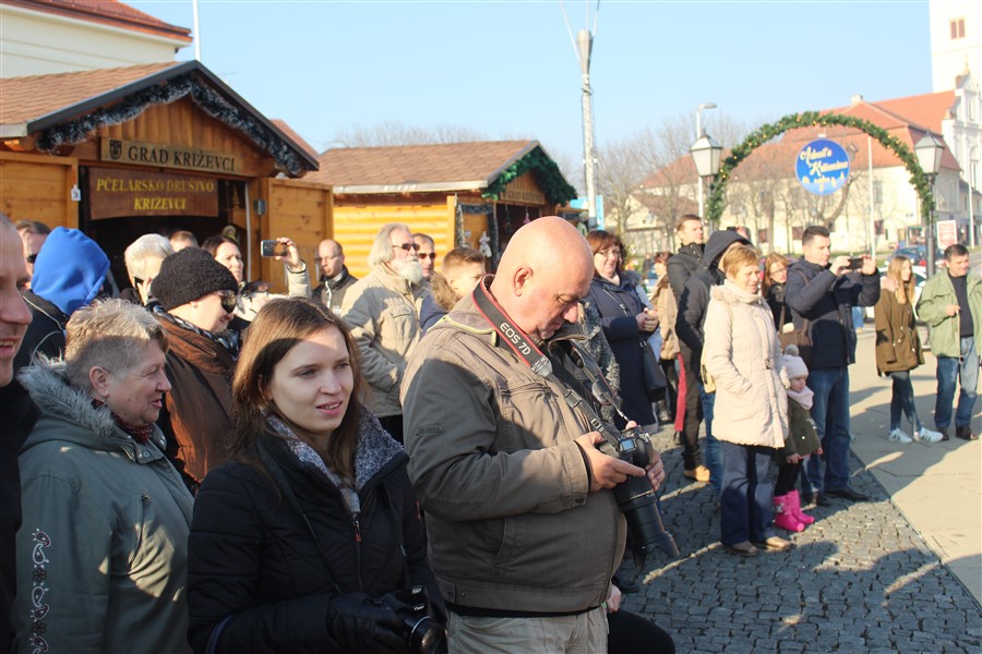 advent u krizevcima i bozicni ples09