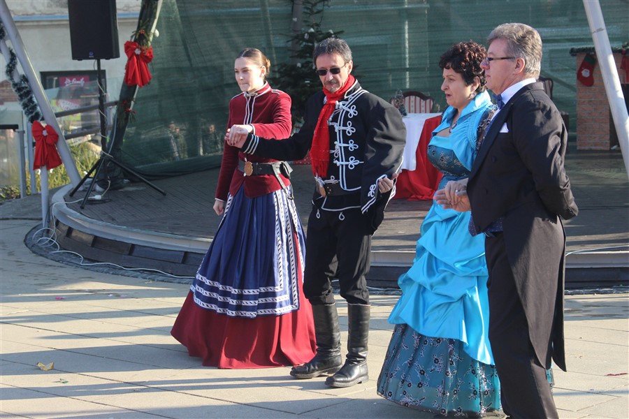 advent u krizevcima i bozicni ples36