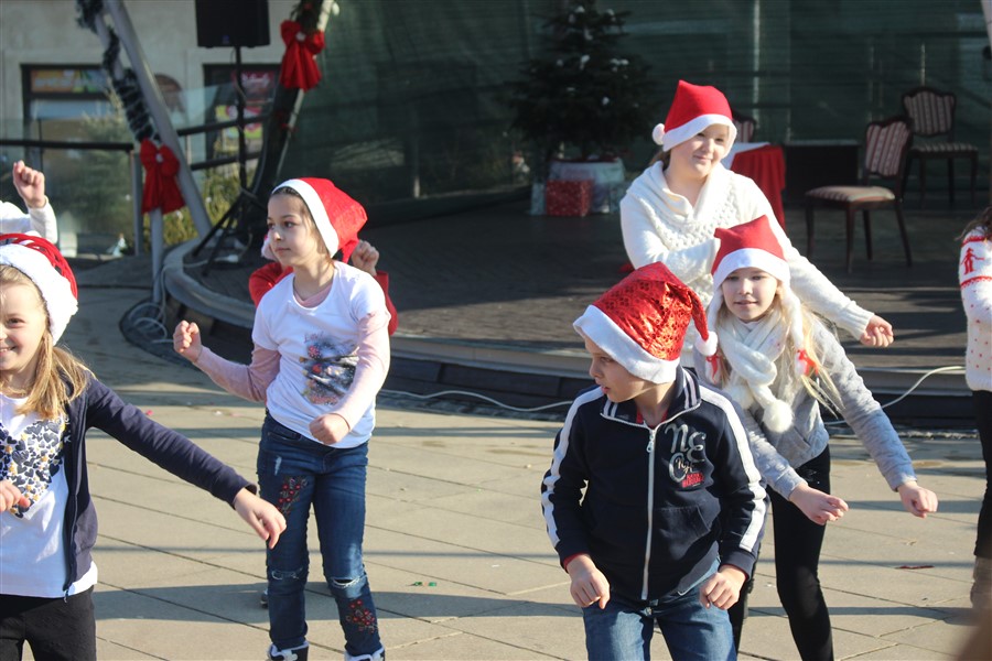 advent u krizevcima i bozicni ples64