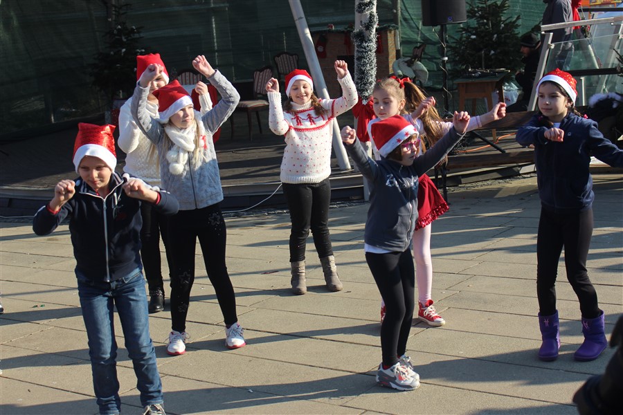 advent u krizevcima i bozicni ples65