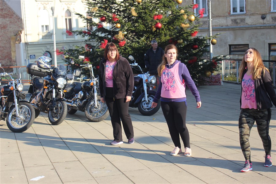 advent u krizevcima i bozicni ples68