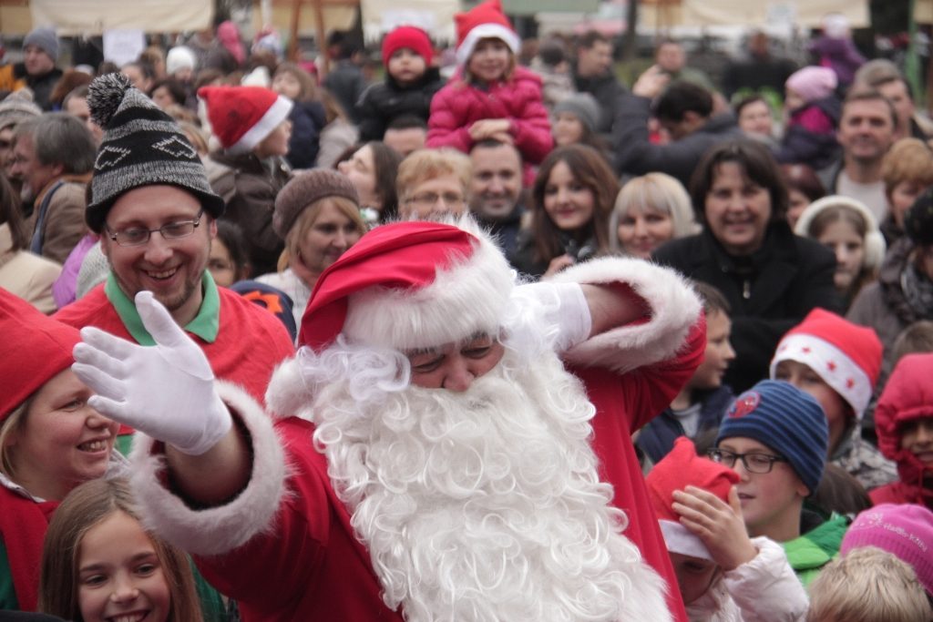 Djed Božićnjak u subotu dolazi na trg u Đurđevac