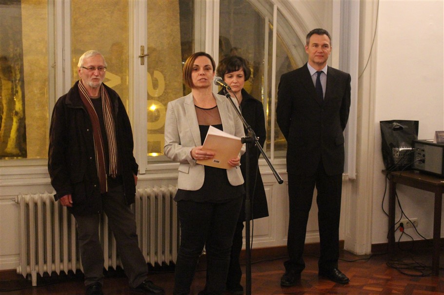 izlozba o brezovljanim u amz023