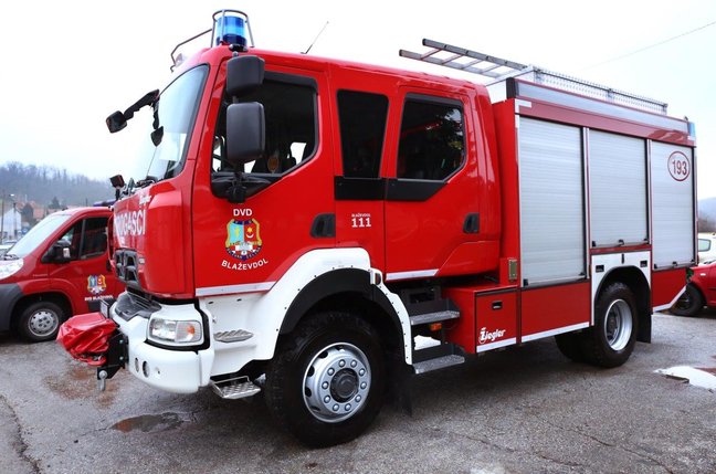 Vatrogascima iz 17 županija predana 23 nova vatrogasna vozila