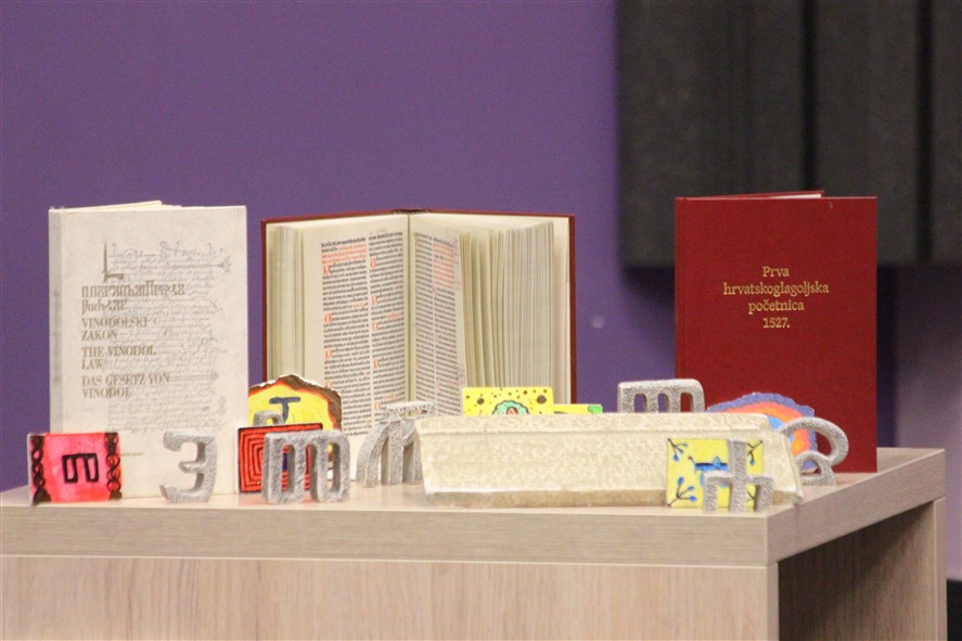krizevacki glagoljasi obiljezili godisnjicu tiskanja misala007