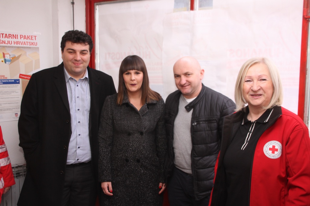Nezavisni vijećnici, gradonačelnik Mario Rajn i zamjenici Danijel Šaško ...