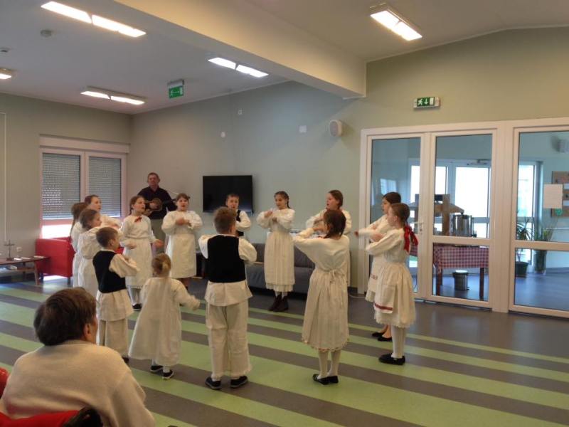 druzenje u domu senior care.j (6)