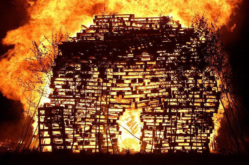 VIDEO Na livadi Vugrinščak zapaljen Jurjevski krijes