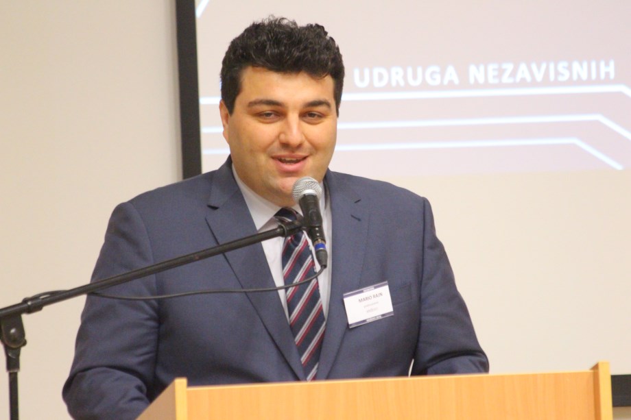 skup nezavisnih003