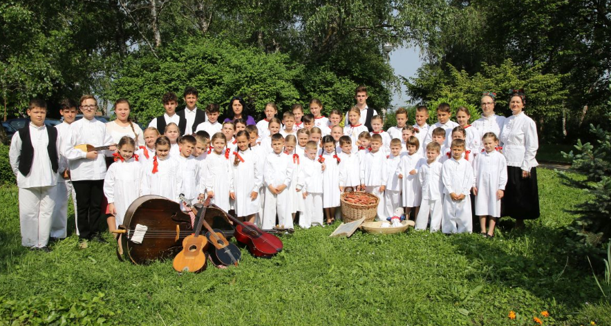 Na 15. Županijskoj smotri dječjeg folklora predstavilo se 400 sudionika