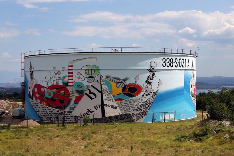 Umjetnik Edi Gustin oslikao spremnik INA rafinerije motivima Kostrene
