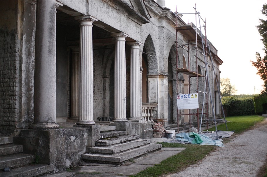 Započeli radovi na obnovi arkada križevačkog židovskog groblja