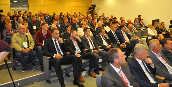 [FOTO] Poslovna konferencija u Podravci okupila političko-gospodarsku elitu ovoga kraja